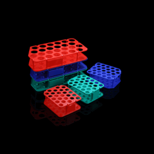 Gradilla SPL para tubos cónicos, con capacidad para 25 tubos de 15 o 50 ml, diseño ergonómico y estructura resistente.